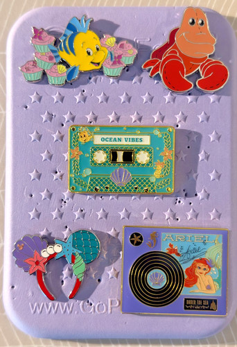 Disney pins open - pins,