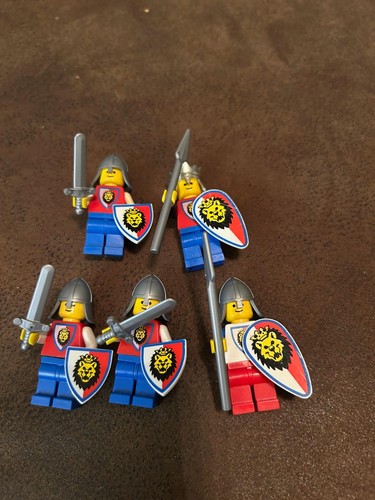 Lego vintage castle lot lion - lot,